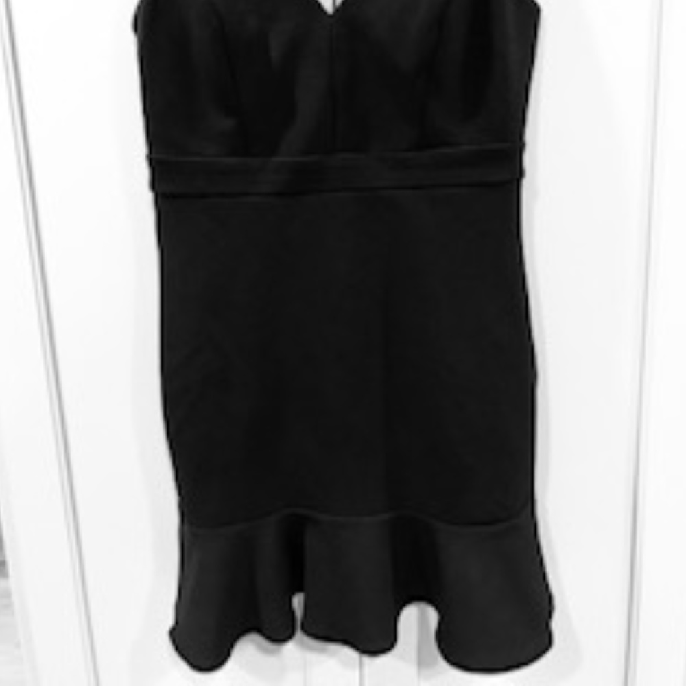 AQUA Black Ruffle-Hem Ponte Dress - Small - Picture 4 of 6